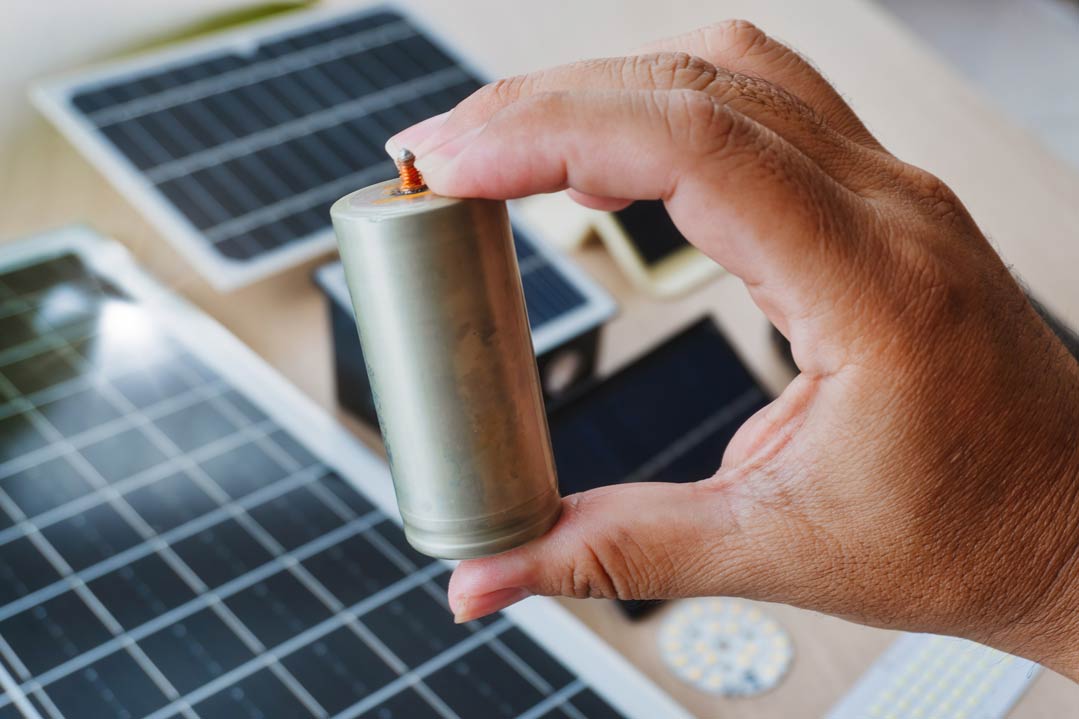 Die meisten aktuellen Speicher setzen auf Lithium-Eisenphosphat-Zellen