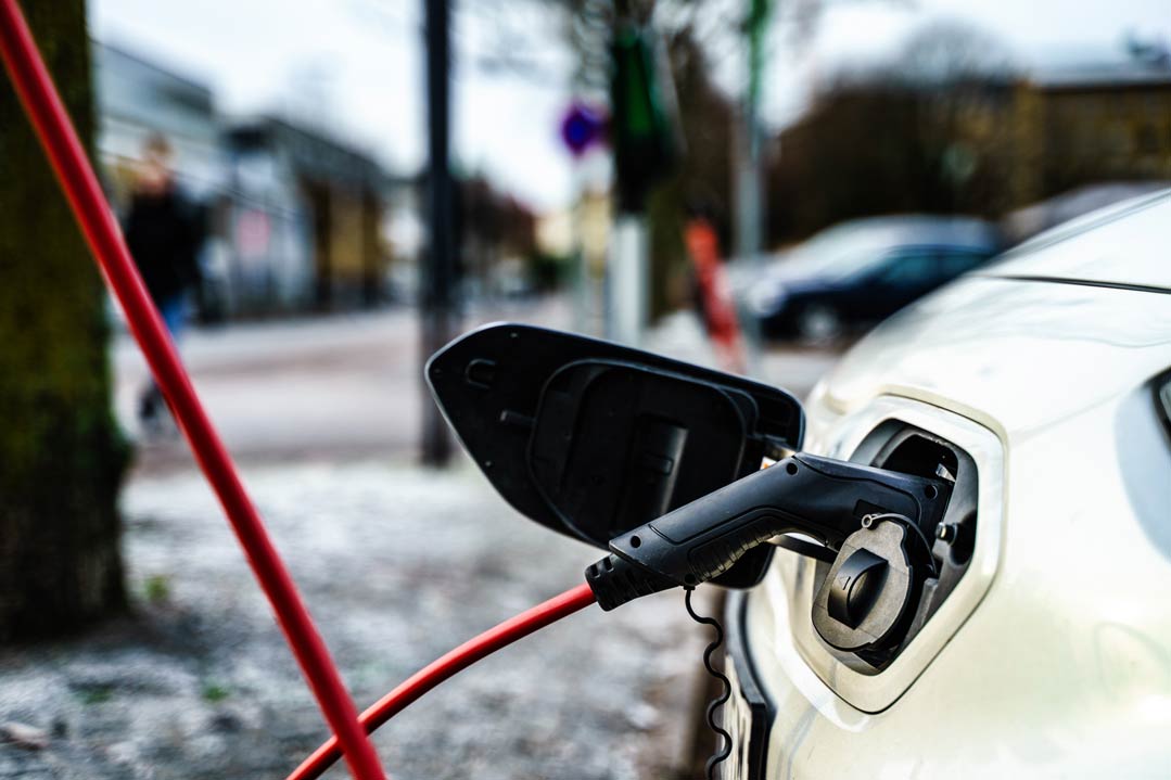Gute Versorgung mit Lademöglichkeiten in den Städten in Schweden