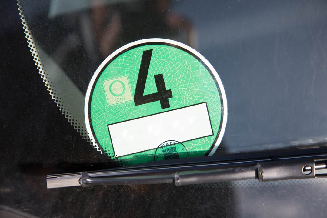 Umweltplakette zur Berechtigung für Fahrten in Umweltzonen
